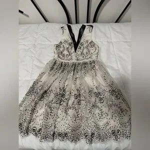 Alice + Olivia | Dresses | Alice Olivia Black And Cream Lace Dress | Poshmark Alice + Olivia | Dresses | Alice Olivia Black And Cream Lace Dress | Poshmark